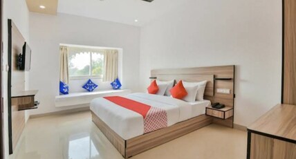 Hotel Kalyan Vilas Room Type - Deluxe Room