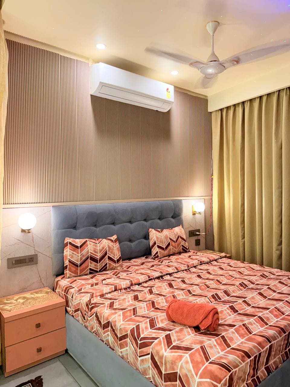Cozy Halfday Stay At Supernova Noida - Tap to explore photos