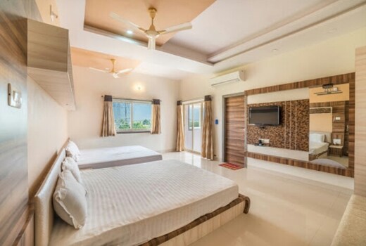 Hotel Amar palace