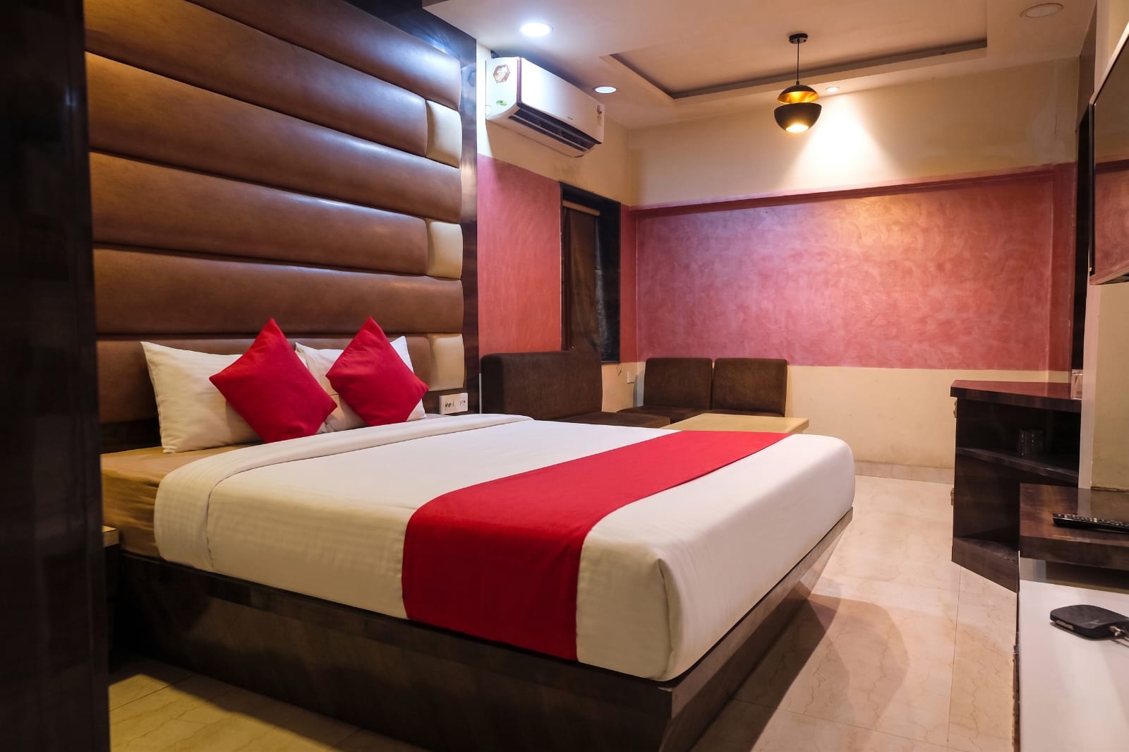 Abis Inn Ballygunge - Tap to explore photos