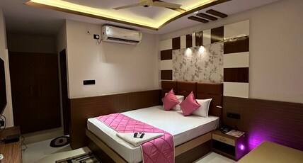Hotel Spot Light Room Type - Standard