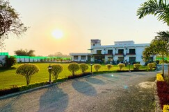 Prayag Bhagirath Resort