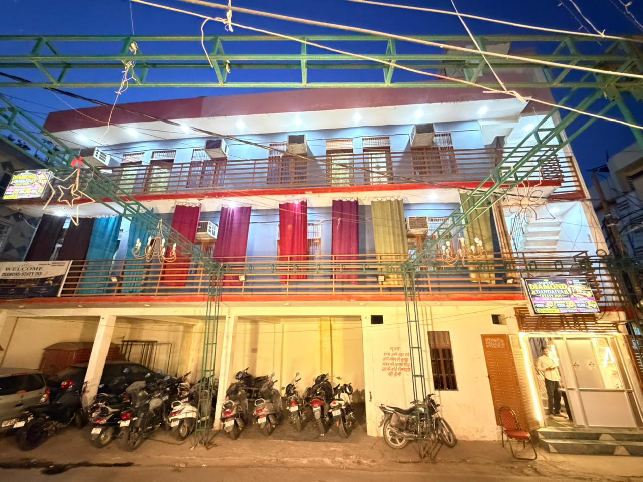 Hotel Diamond Dandaiya Stay Inn - Tap to explore photos