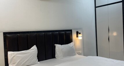 The Oasis Resorts & Restaurant Room Type - Deluxe Room with Garden View