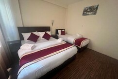 Hotel Down to Earth