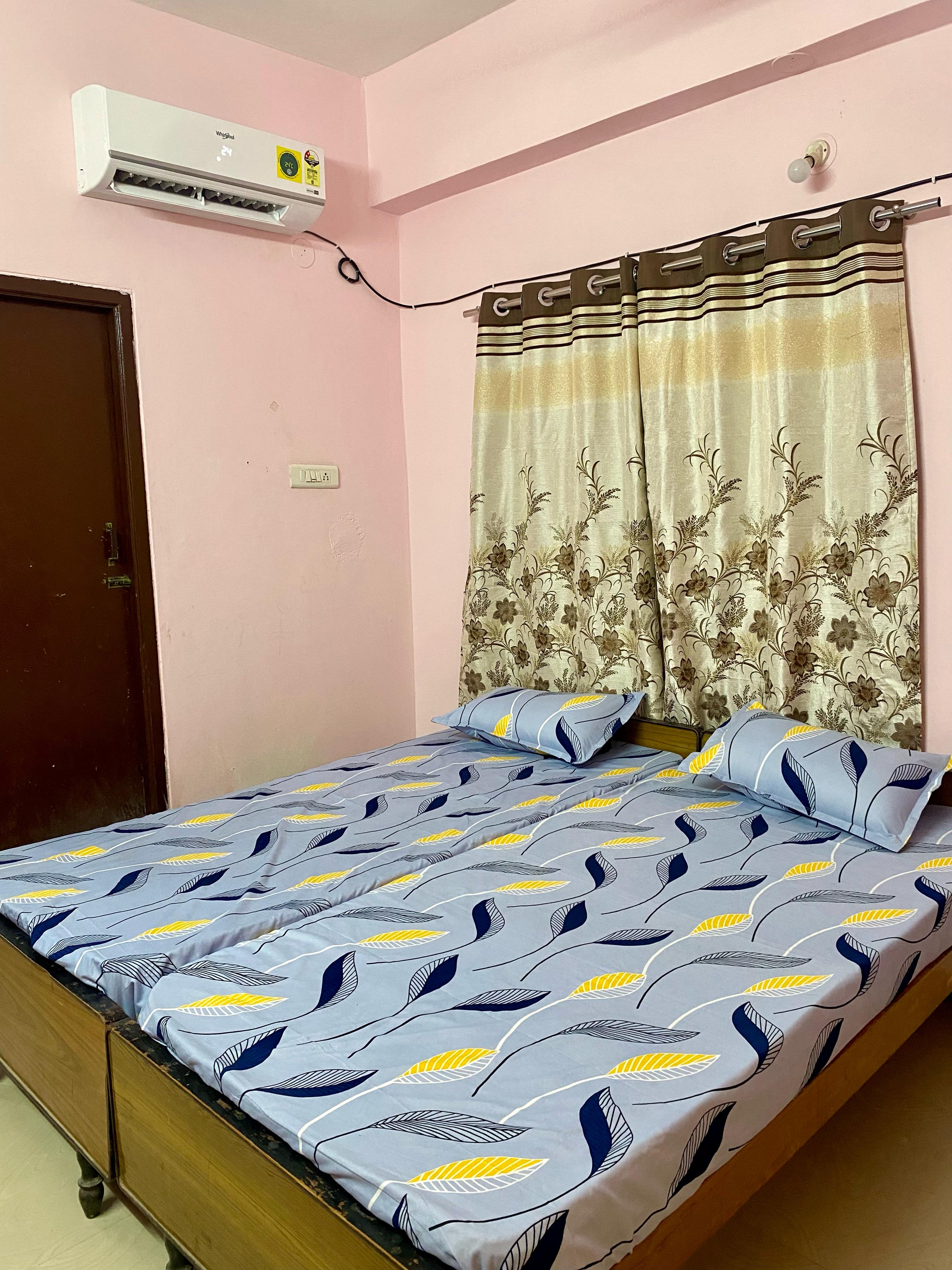 Cozy Fully Equipped 2BHK Home Peaceful Retreat - Tap to explore photos