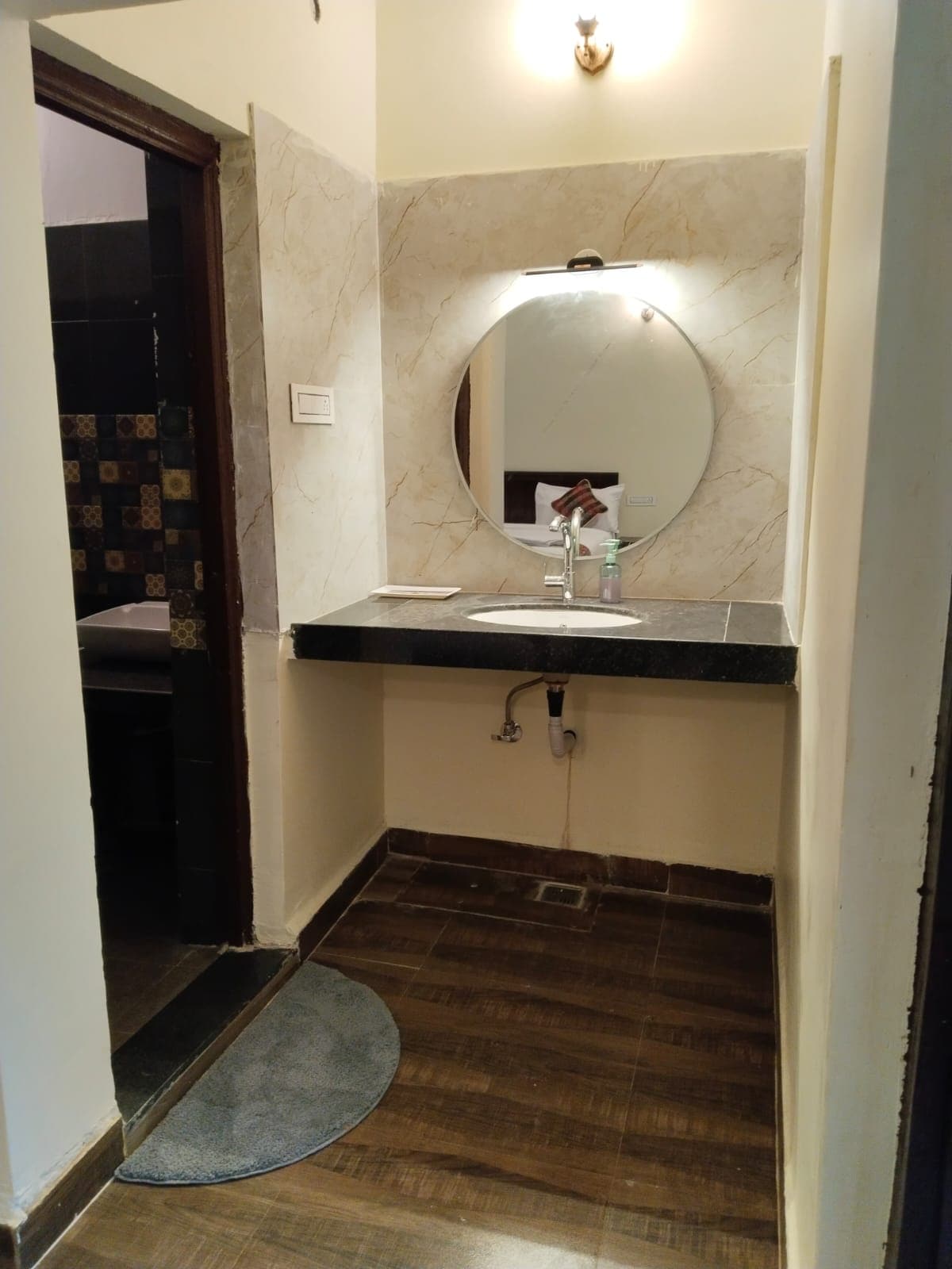 Teliya Tiger Village Cottage Tadoba - Tap to explore photos