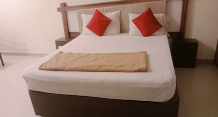 TEMPLE CITY LAKE INN Room Type - Deluxe Double Bed