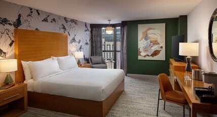 Whitney Peak Hotel Reno, Tapestry Collection by Hilton Room Type - 1 K EXEC FLR HEAR ACCESS