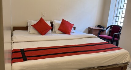 Breeze Hotel New Jalipaiguri Room Type - AC Double bed room