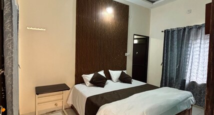 Shiv kripa home stay Room Type - Bedroom