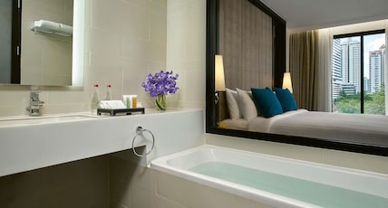 Movenpick Hotel Sukhumvit 15 Bangkok Room Type - Deluxe King - Child Sharing Bed Movenpick Hotel Sukhumvit 15 Bangkok Room Type - Deluxe King - Child Sharing Bed