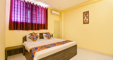 FabHotel Blue Inn I Room Type - Deluxe Room