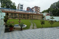 Hotel CPS CASTLE @2mins From Railway/Bus Station