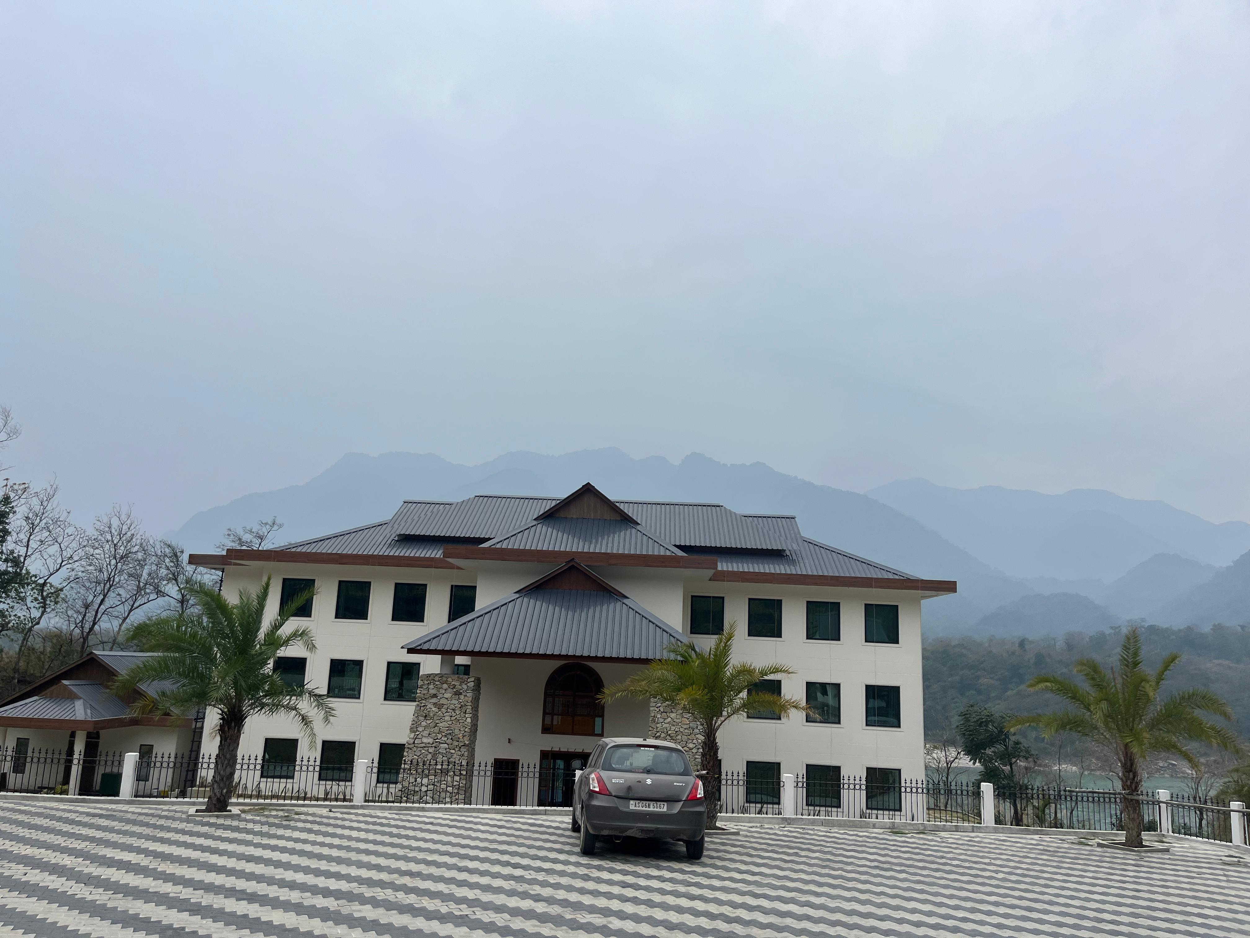 MIGUNG A RIVERFRONT RESORT - Tap to explore photos