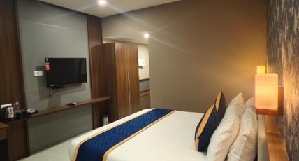 BLUE DIAMOND Room Type - Deluxe Room