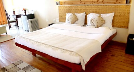 Hotel Landmark  Room Type - Luxury Room