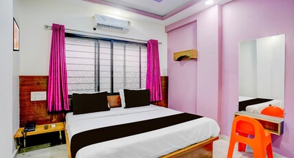 Super Hotel O Nashik Road Railway Station Room Type - Super Deluxe Room
