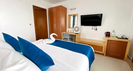 Reef Edge Thulusdhoo Guesthouse Room Type - Ocean View Double
