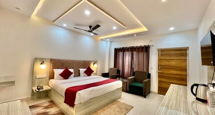 The White Rain Hotel Room Type - Premium Room With Valley View