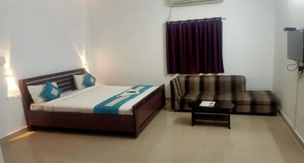 FabHotel Subikshas Mirra Villa Room Type - Deluxe Room