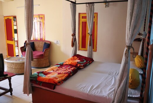 Govind Hotel