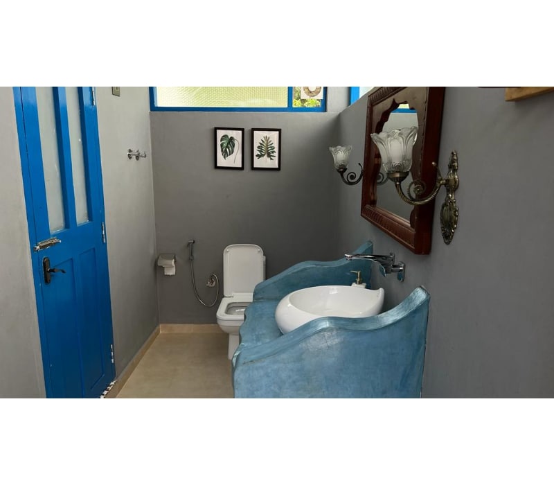 Aphrodite Homestay - Tap to explore photos
