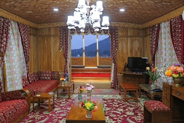 Mughal Palace Houseboat - Tap to explore photos