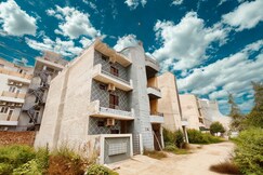 DK Apartment & Homestay