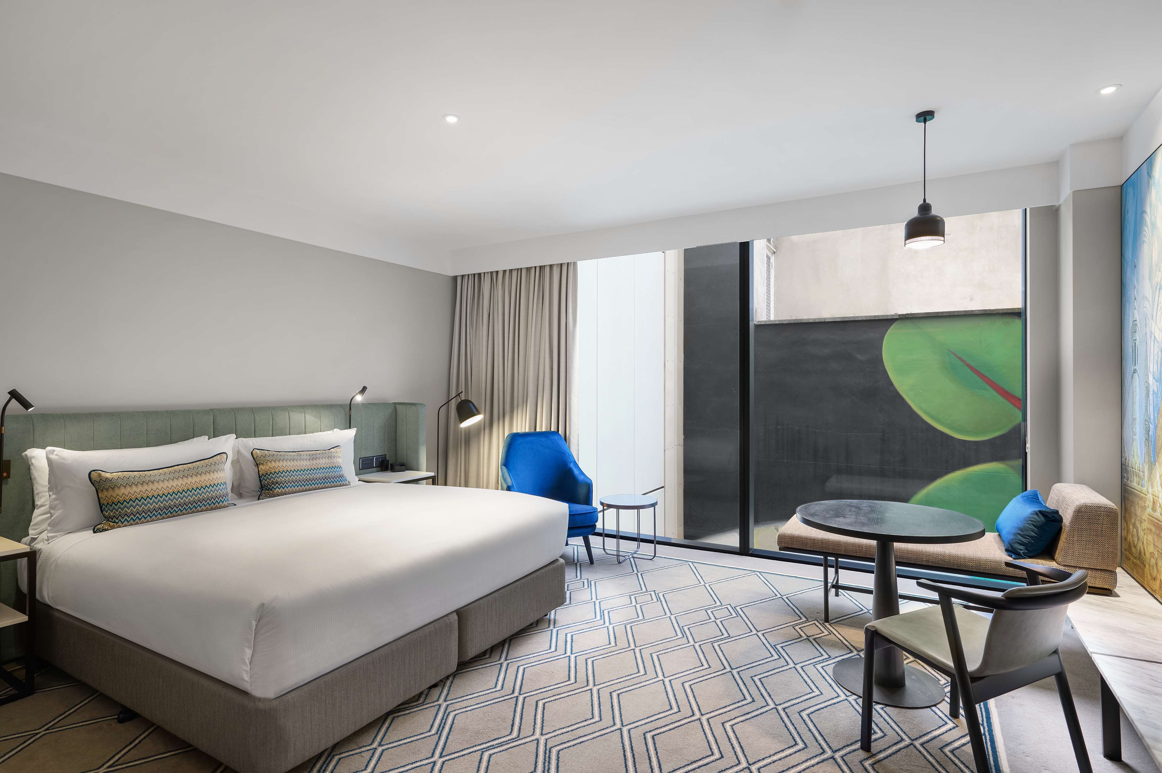 Hilton Melbourne Little Queen Street - Tap to explore photos
