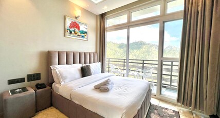 Hill Top Heaven By Elvora Hotels & Resorts Room Type - DELUXE ROOM