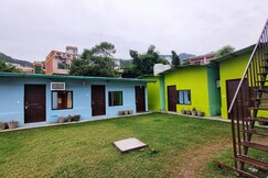 LandLopers Hostel Rishikesh