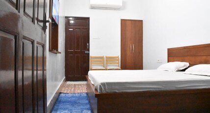 Hotel Yashasvi Room Type - DELUXE ROOM
