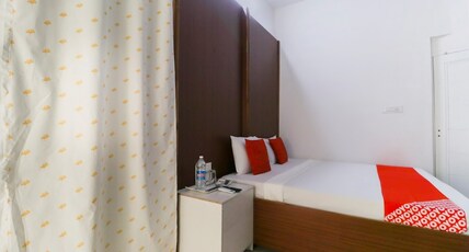 Amar Hotel By GRB Room Type - Super Deluxe Room