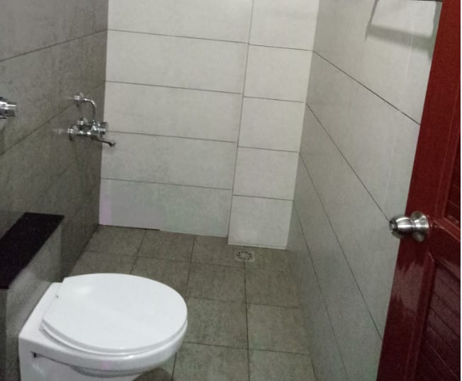 Hotel Stratford - Tap to explore photos