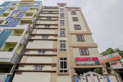 Hotel O by OYO Delight Inn Hafizpet station