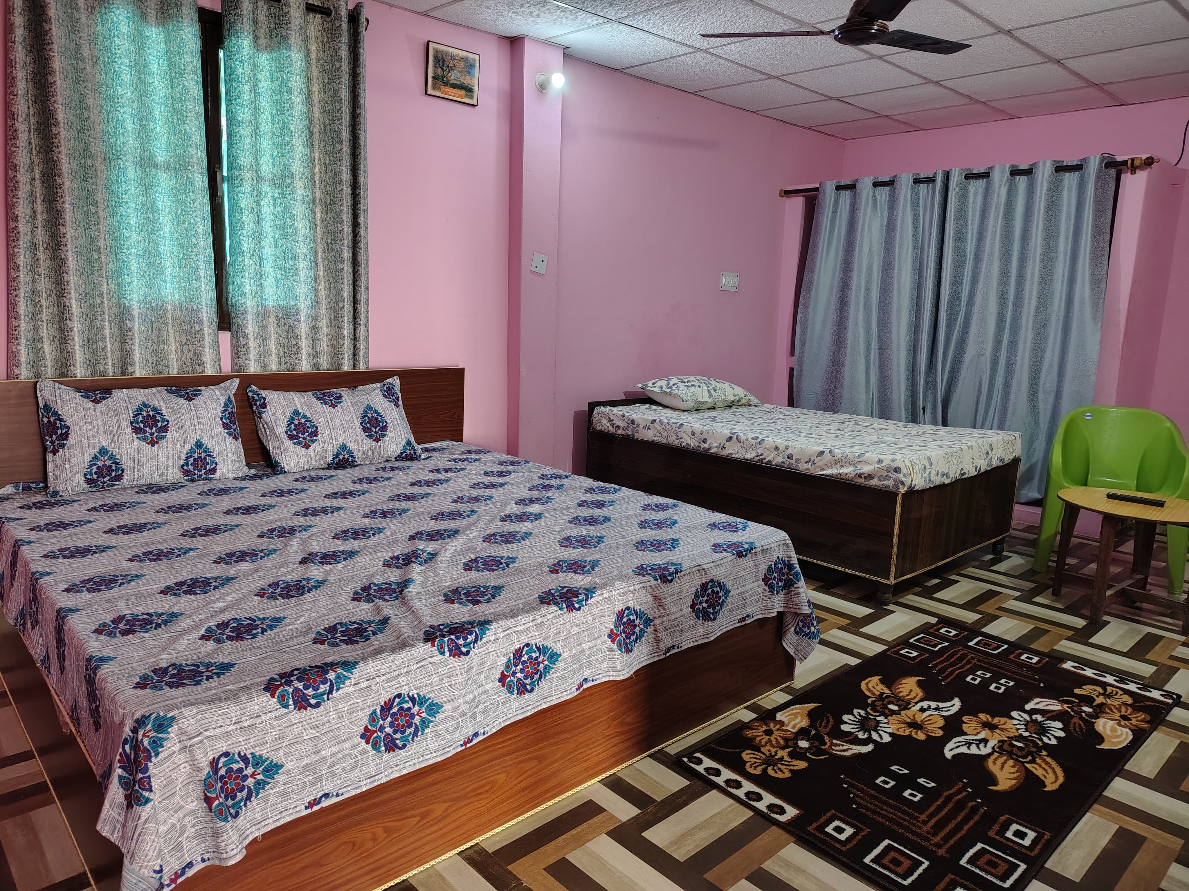 DARSHAN LEELA HOMESTAY - Tap to explore photos