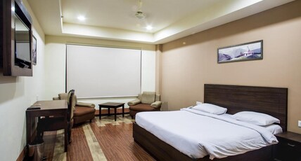 Ginger Katra Room Type - Luxe King Room