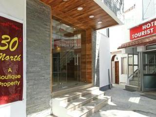 Hotel 30 Degree Mussoorie - On Mall Road with Parking - Tap to explore photos