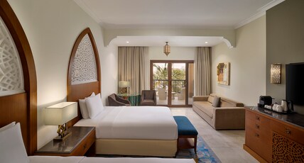 DoubleTree by Hilton Resort  & Spa Marjan Island Room Type - Twin Deluxe Garden View Room