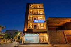 FabHotel Metro Inn