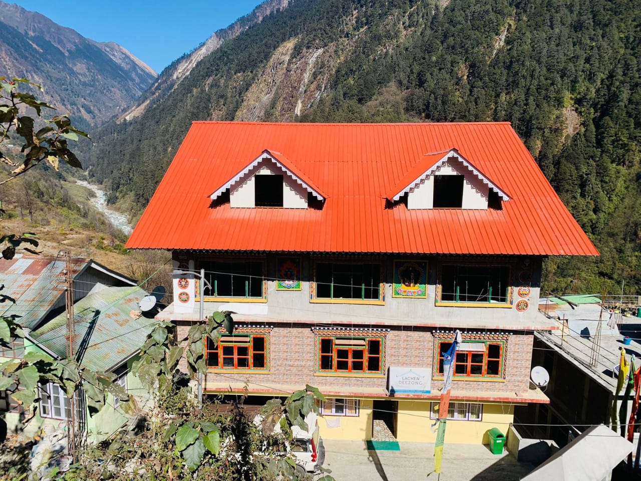 Rufina Lachen Deezong A Pure Veg Hotel - Tap to explore photos