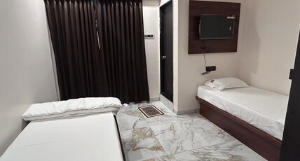 Riddhish Palace Room Type - Deluxe Room