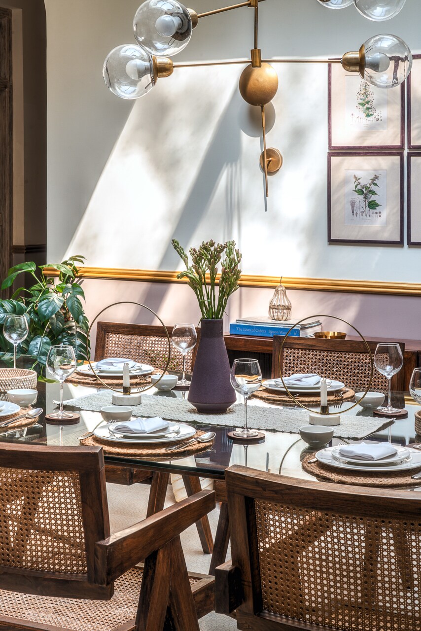 LohonoStays Heritage B - Tap to explore photos