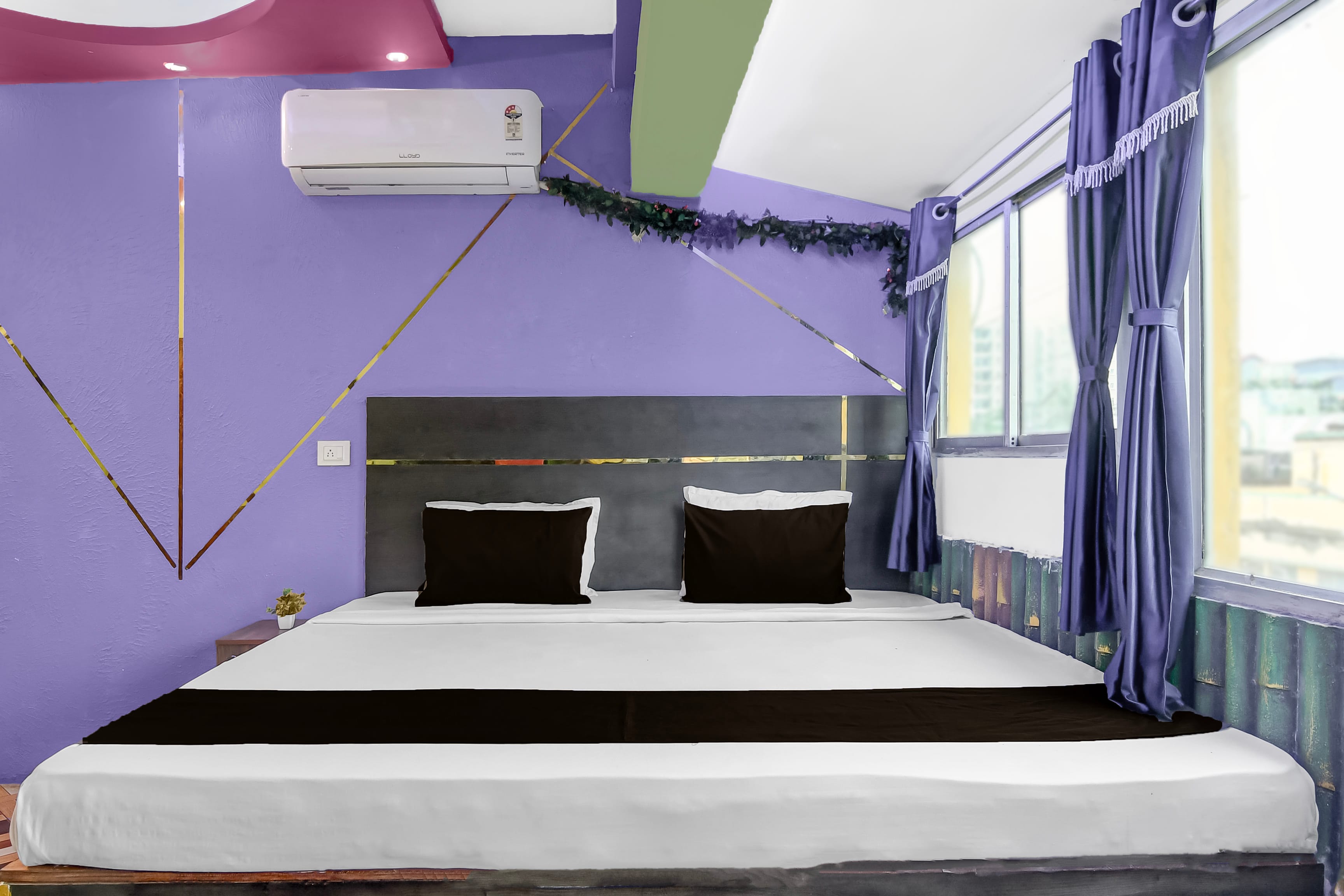 Hotel O Star Mall Kolkata Formerly Dreamland - Tap to explore photos