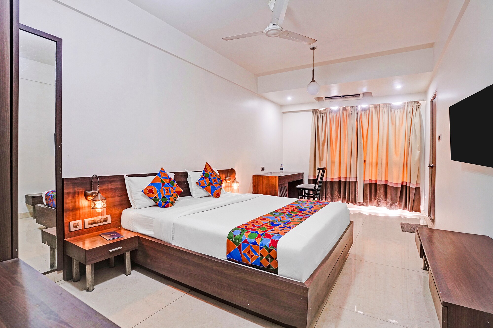 FabHotel Imperial Executive - Tap to explore photos