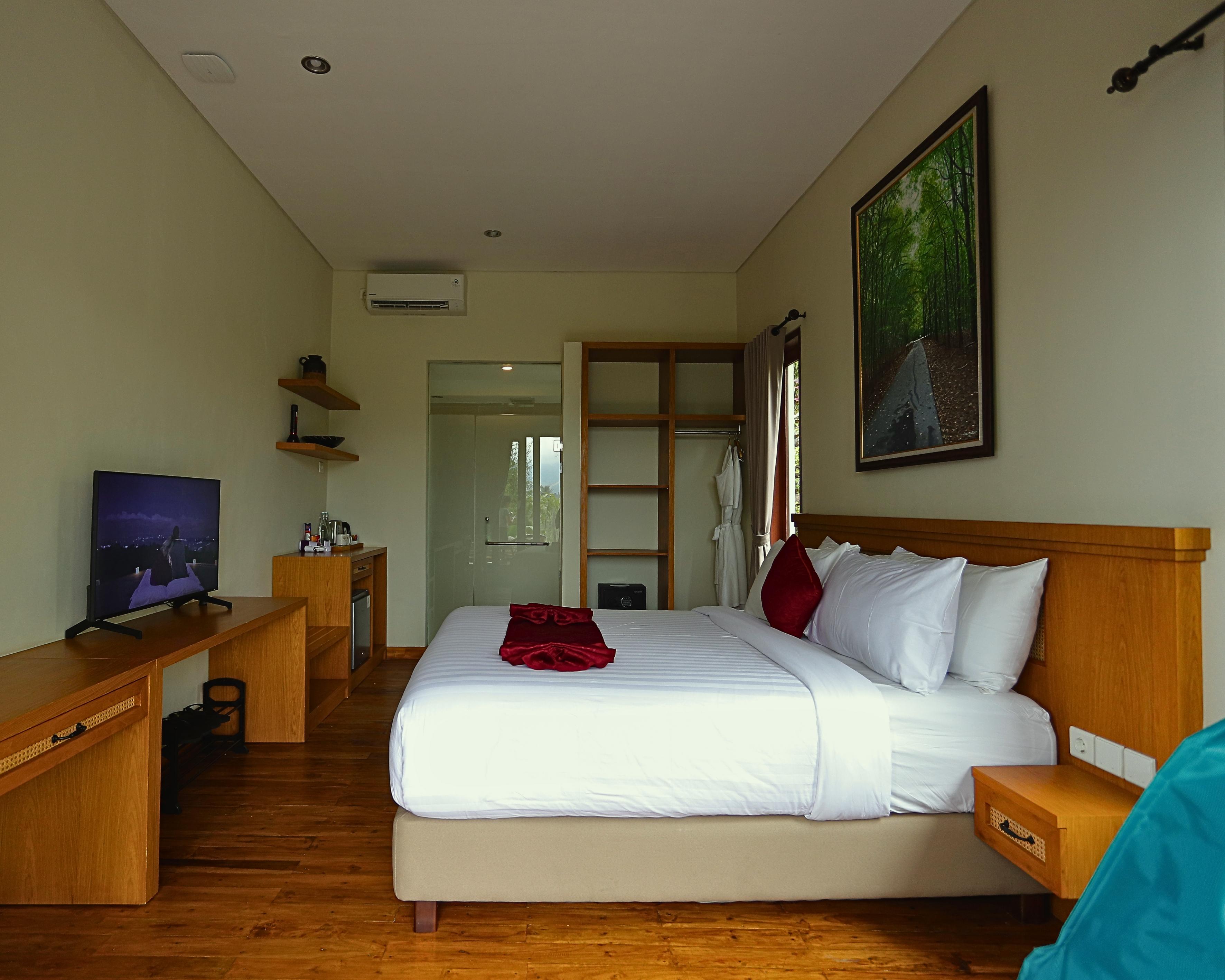 Munduk Tentrem Resort - Tap to explore photos