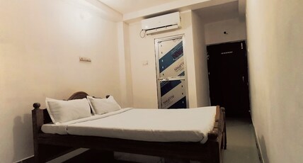 Hotel Luxury Heaven Room Type - Deluxe Room