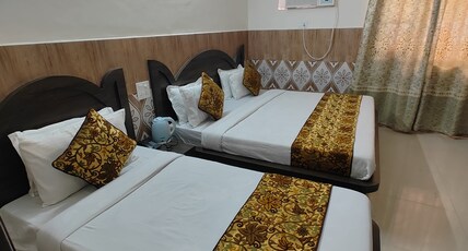 hotel pranav Room Type - super deluxe tripple