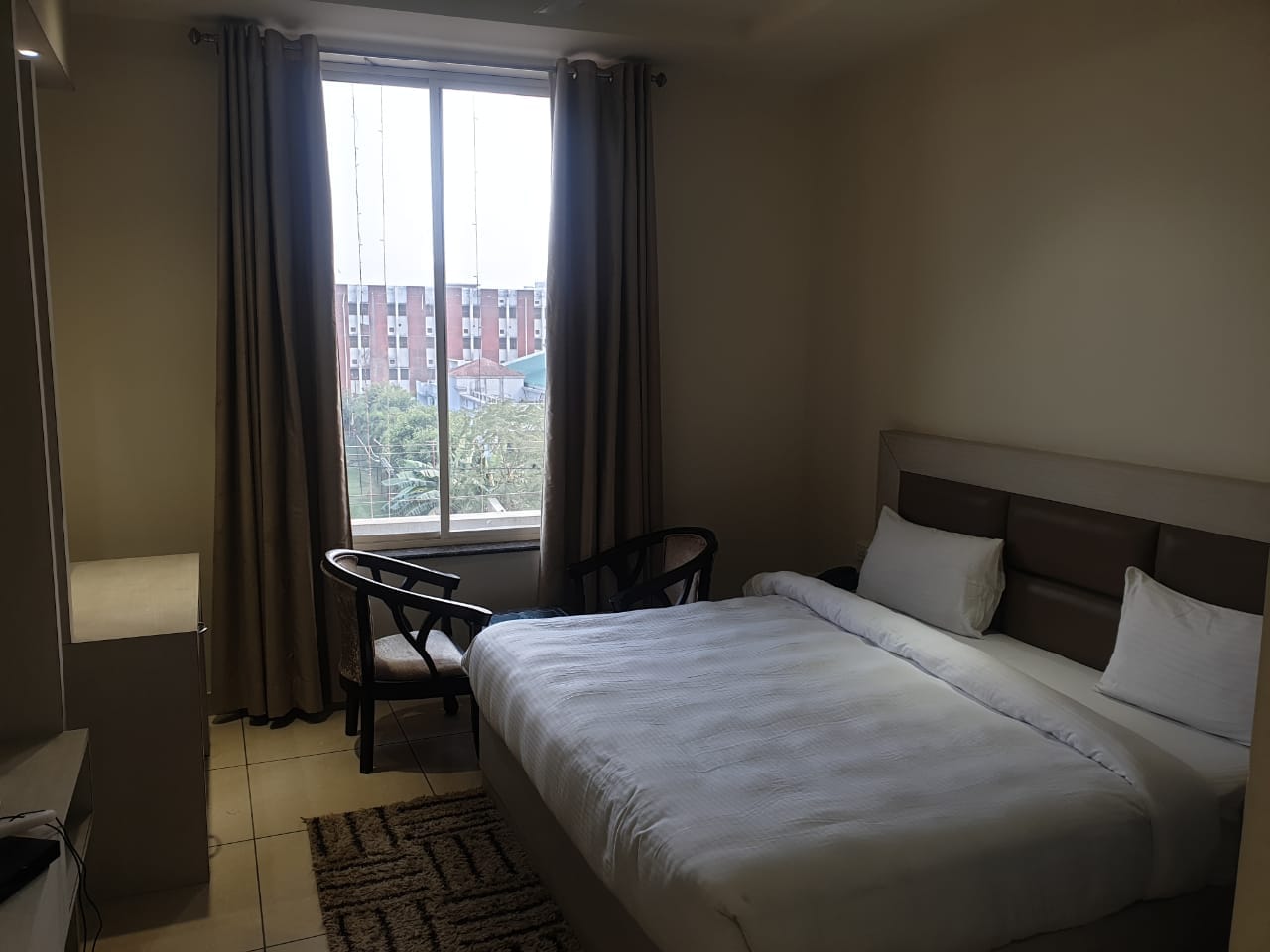 Hotel Millennium - Tap to explore photos